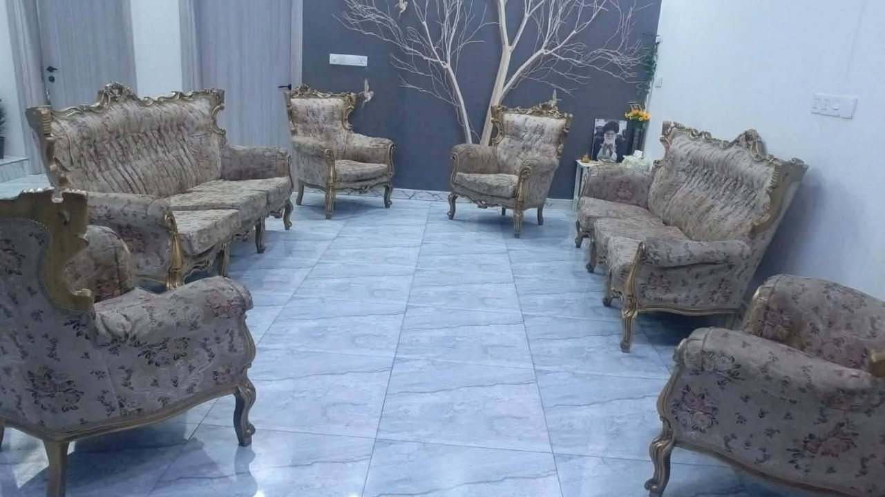 تخم ملكي عشر مقاعد  بس يحتاج غسل
300بي مجال  مكان كربلاء طويريج


**إذا كنت صاحب هذا الإعلان وتريد حذفه لأي سبب، رجاءا أرسل رسالة إلى الدعم الفني**