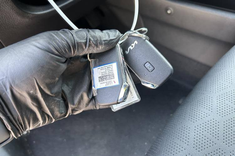 السلام عليكم سلتوز Exوارد امريكا ماشيه5000 ميل اللون فيروزي موديل 2025 للبيع فقط

 بحالة الزيرو  السياره مرقمه بابل بسمي ترقيم جديد

حادث دعامية فقط  بدون اي صبغ او دواخل ايرباك كله سليم كل القطع ليبل واحد تصليح درجه اولى دعاميه نفسه مصلحه

المواصفات 

1-محرك  2000 دوش 

2-رادار امامي وخلفي توقف اجباري أمامي وخلفي 

3-تحديد مسار وقيادة آلية 

3-رادار بالمري  قطعتين تبريد

4-شاشة متصله تدعم كار بلي ونظام اندوريد

5-نظام اوتو هولد أطفاء ذاتي بالزدحام

6-أشاير بالمري الجانبيه 

7-كامرا خلفية حساس خلفي

8 نزلت قيادة  3  

9-مانع انحدار 

10 -فور ويل 

12-كشنات جلد تدفئة كشن الساىق كهرباء اناره داخليه مع دوس ليزريه

13-فول تحكم استيرن جهتين

14- لد داخلي متغيرر ٧ الوان
15بصمات عدد2 تشغيل عن بعد صندوق كهرباء 
السياره بالحله
 السعر 200 
للاستفسار ***********
