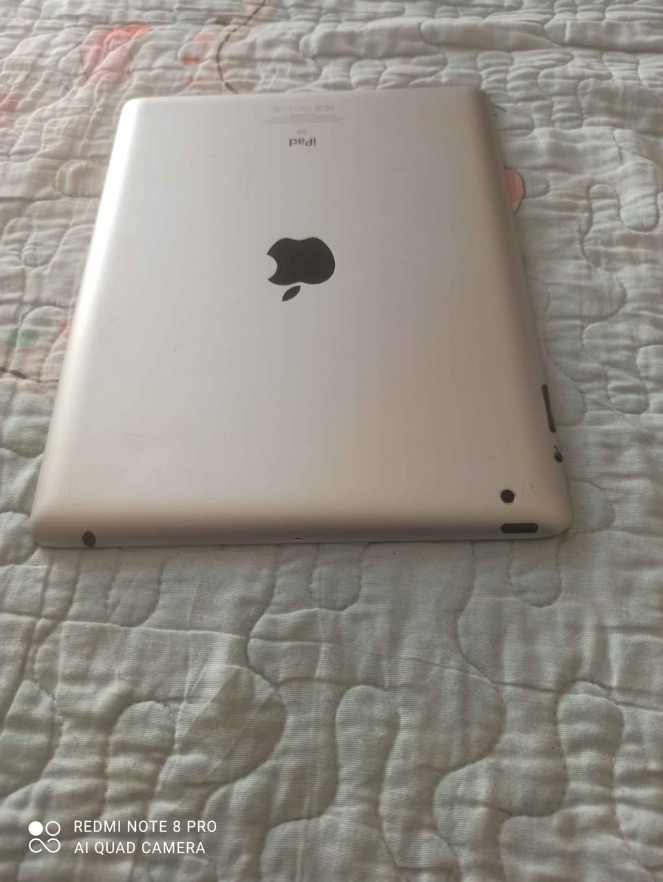 ايبات 3 ابل للبيع بس واير يرادله مال شحن مامفتوح ولا مصلح قيم سعره تعال أخذه مكاني تنومه شارع الاطفائ *********** البصرة, العراق
