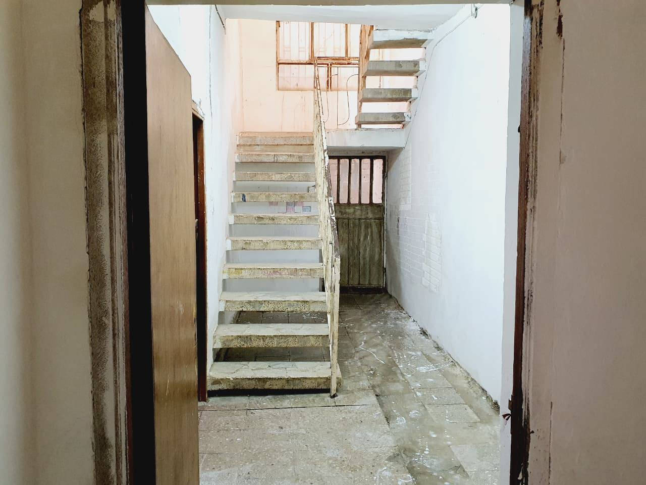 بيت للايجار حي العسكري
قرب مسجد السهله شارع مدرسة السياب اول فرع منطقة راقية 

استقبال وغرفه وتخاريج الشهر 300
للاستفسار الاتصال على الرقم التالي 
***********
