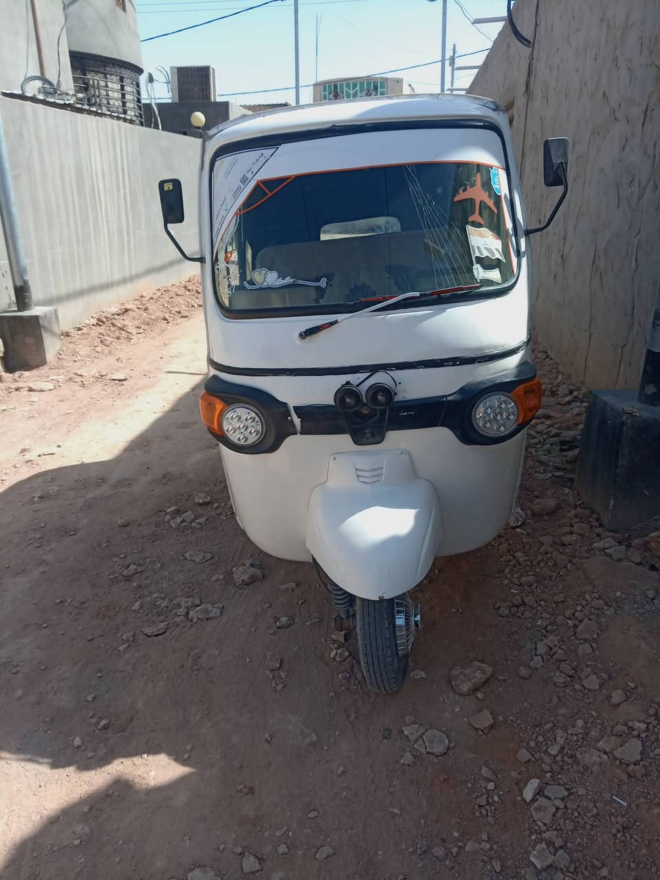 تكتك للبيع موديل 2018 محوره مكينه ستوته للاستفسار ***********.
الديوانيه عفك
