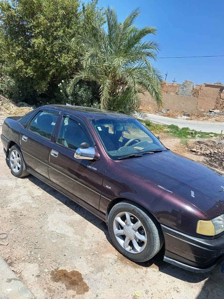 اوبل لبيع موديل 91 كير عادي  حجم ٢٠  سنويه ينتهي ٢٨ لون عنابي كشر نظيف محرك كير بشرط لا صرف ولا بخار بس صندوك اشويه بي ضربه موضح بصوره اخوان مكلف بالنشر اني هذا رقم صاحبه ***********
مكان السياره ديالى قضاء خانقين
السعر ٤٢ بي مجال كركوك, العراق
