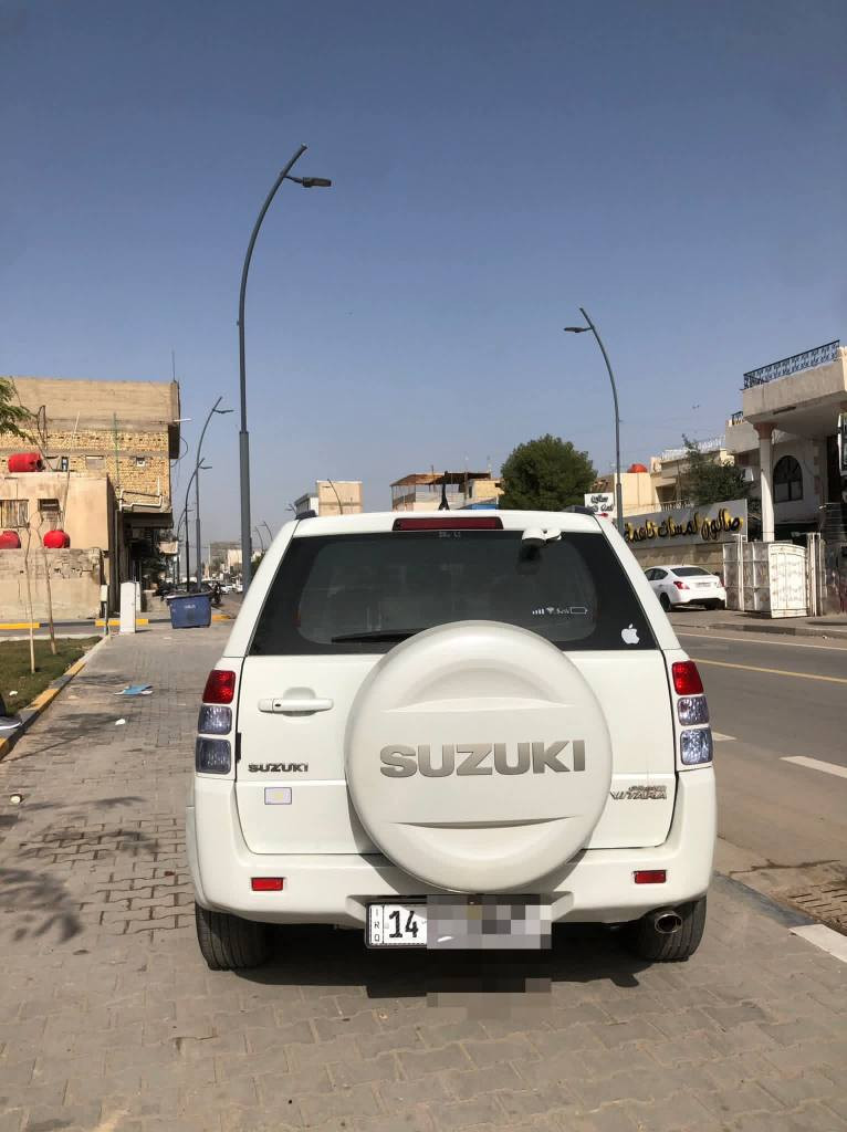 السلام عليكم للبيع سازوكي كراند فيتاره 2014 خليجي رقم بصره باسمي تحويل ثاني يوم سياره بيها قطعتين صبغ فقط مكينه كير حداديه تبريد خير من الله مكان بصره دور الضباط الرقم للتواصل..***********..سعر ١١٠ وبيها مجال البصرة, العراق
