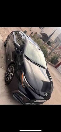 كورلا SE  المواصفات: فتحه / بصمه / تحديد مسار / شاشه كاربلاي / اشاره و...