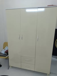 كنتور ثلاث أبواب • جديد نضيف • ٧نيسان خناقين