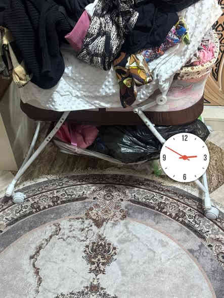 للبيع غراض كربلاء المكان :للاستفسار
*********** الثلاجة ٢٥٠
مبردتين السعر الواحدة ١٠٠
جرباية أطفال جديدة السعر ١٠٠
كركوت اطفال ٥٠
برميل نفط ١٥
ميز مكتبي ١٠
صندوق مكيف ٢٠
كونفيرة جبيرة اخت الجديدة ب٨٥
مكتبه صغيرة مثلثة ركن ب١٥
بلاويدا بلوكة خشب ٢*١
ماطور ماء ٣٠
خلاطين مي كهرمانه سعر الواحد ١٥
