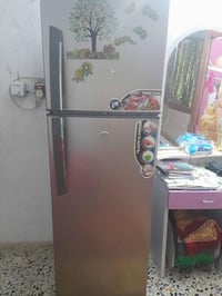 ثلاجة • بغداد الدورة • نظيفة وزينة