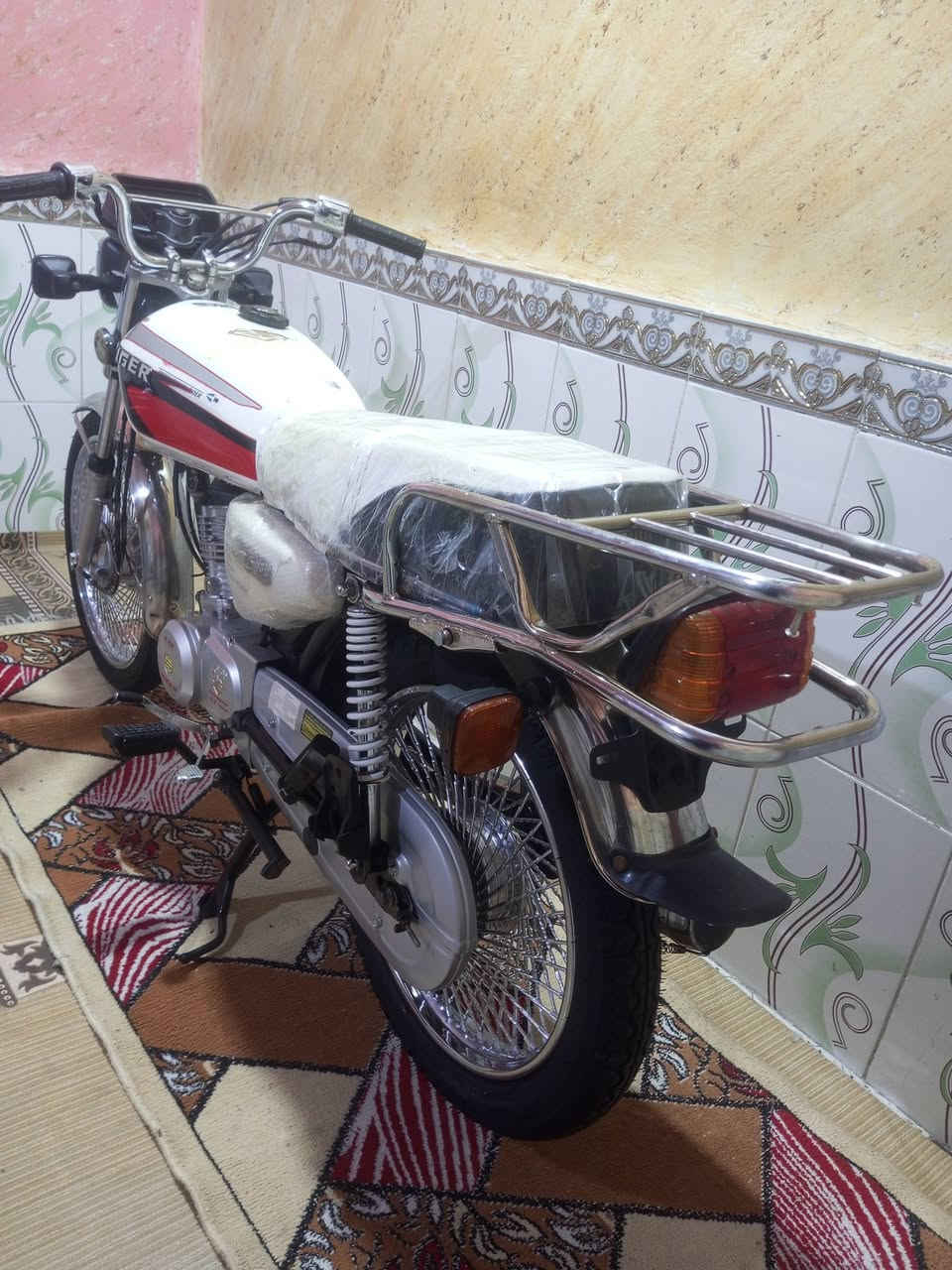 السلام عليكم دراجه تايكر موديل 2023 اوراق سحب سعر 650 عنوان بصره ***********/
