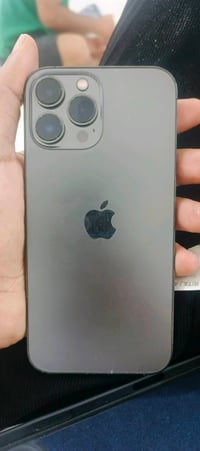 للبيع  آيفون 13 برو ماكس نفس لون صوره ذاكره ٢٥٦  بطاريه ٩٠ بلاديه  نضا...