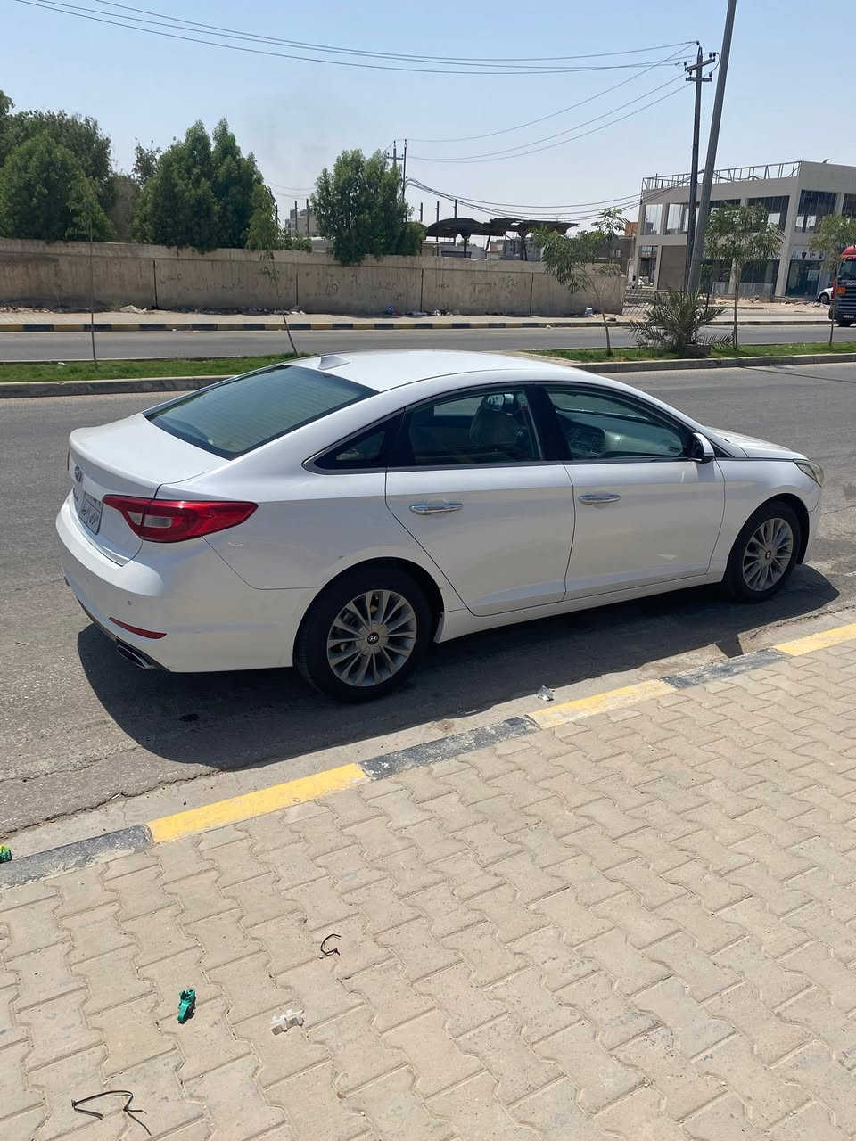 السلام عليكم للبيع او المراوس
سوناتا خليجي محرك 2400 دوش
نص مواصفات المعروفه
ماشيه 282 كيلو
ادامه كامله
تخم تاير جديد انتاج 2026
منضومه تبريد جديده
ضرر السياره
جاملغ خلفي مصبوغ فقط
مكاني السياره النجف الاشرف
السعر 143 وبي مجال بسيط


**إذا كنت صاحب هذا الإعلان وتريد حذفه لأي سبب، رجاءا أرسل رسالة إلى الدعم الفني**