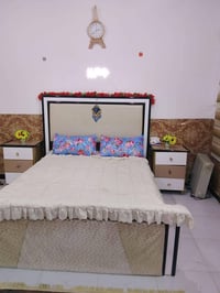 سرير • غرفة نوم