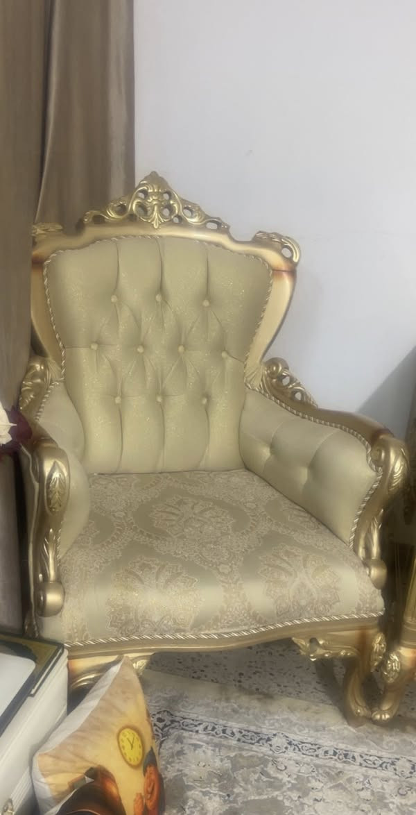 طخم قنفات للبيع 10مقاعد نضيف حيل مع طبله وسطية المكان بغداد المحمودية


**إذا كنت صاحب هذا الإعلان وتريد حذفه لأي سبب، رجاءا أرسل رسالة إلى الدعم الفني**