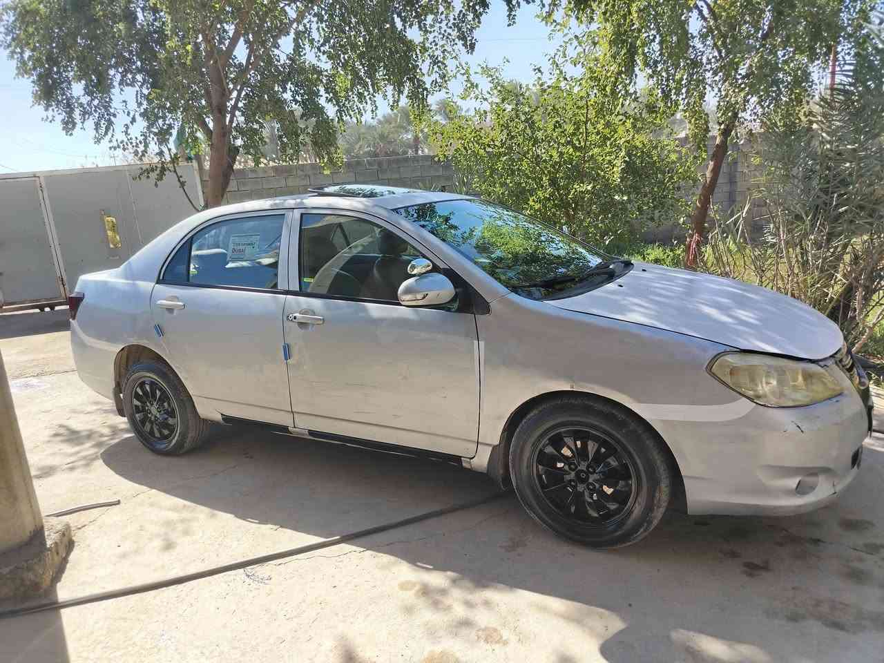 السلام عليكم تحيه طيبه للبيع بي واي دي مؤديل ٢٠١٢ رقم بغداد سنويه مججدده رقم انكليزي كير اوته ماتيك كير ومحرك وصدر وكهرباءيات وتخم تاير كله جديد ونضيف سياره جديده فول مواصفات فتحه بصمه بصمه أبواب اشاير مري ترحيب شاشه كامرا فول مواصفات كلها شغاله وع ابلاد مكفوله من الحادث والضربه والخياس السعر ٤٥ وبيهه مجال العنوان واسط الزبيديه *********** مكينه صار شهر شادهه جديده سياره بلاديه
