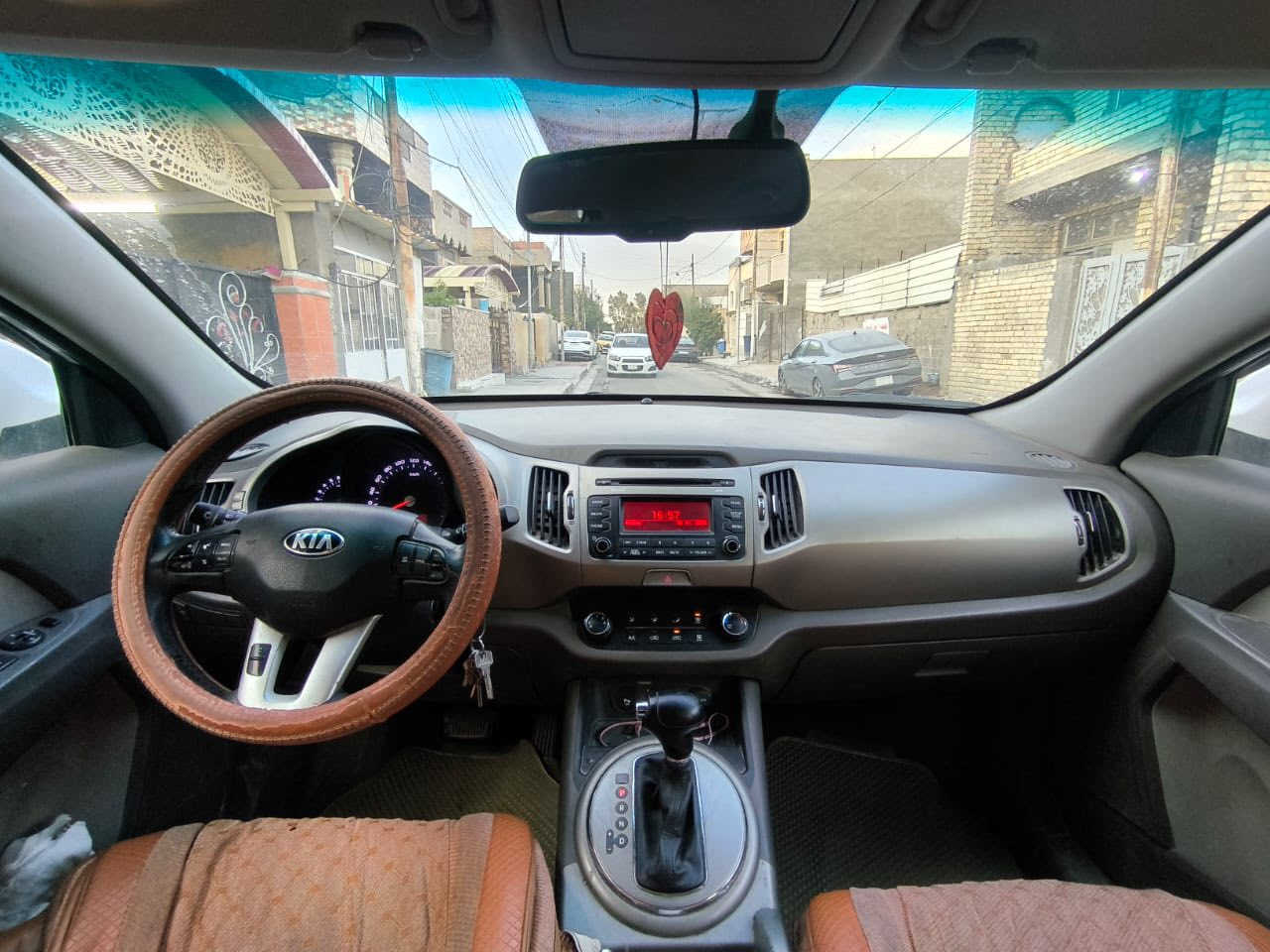 كيا سبورتج موديل٢٠١٦
بيهة حادث بلعراق جاملغ وبنيد حادث مو قوي 
كير مكينه صدر تبريد كهربائيات كفاله سياره باسمي ثاني يوم تحويل 
موصفاتهة تحكم ستيرن شاير مري  حساسات خلفيه 
عنوانه بغداد الدوره ميكانيك 
رقم تلفون +964 775 573 9533
السعر ب١٥٠وبيهة مجال


**إذا كنت صاحب هذا الإعلان وتريد حذفه لأي سبب، رجاءا أرسل رسالة إلى الدعم الفني**