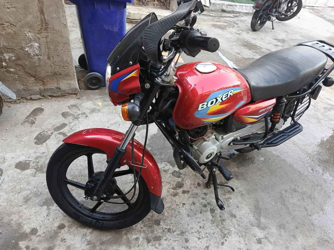 السلام عليكم
لبيع بوكسر كلاسك 
2020 عله وضع الشركه
الدراجه مابيها اي نقص جديده مكينه مكفوله عله وضع الشركه 
زوج تأيرات جدد كهربائيات كلها شغاله نكره سلف ترايك وين ميعجبك وين ميعجبك افحص 
رقم نكليزي شرط التحويل 
مكانها بغداد حي اور.
الاستفسار ***********
وتواجد عل واساب 
سعرها 1800وبيها مجال
