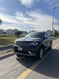 جيب 2020 سومت Summit (اعلى فئة بالجيب) محرك V8  5700 وارد امريكي كلين ...