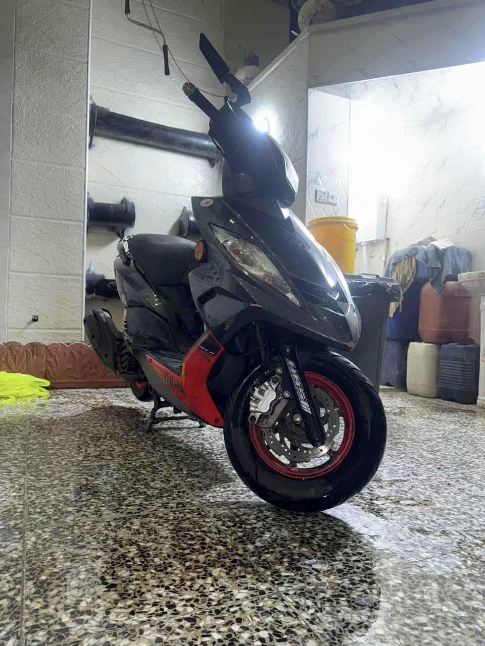 السلام عليكم جي تي ار  للبيع الدراجه كله بلاديه تجي تفحص وتشوف ملاحه فول بيه بس كلجات رياضي مكاني بغداد الامين الثانيه رايده بمليون ١٠٠وبيه مجال للامانه مستعجل عله بيعته رقمي ***********
