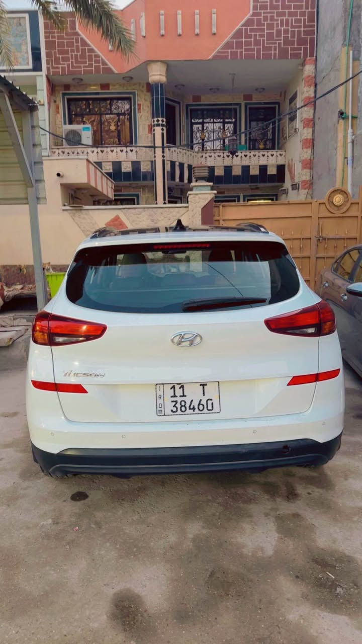 توسان خليجي موديل ٢٠٢٠ وكالة الكاصد مكفولة من الصبغ والضرر ماعدا بارد بالبنيد موضح بالصوره فول مواصفات بصمه فتحه سقف ماشيه ١١٥ اسبير منازل 
السعر ٢٠٥ بيها مجال 
للاستفسار ***********
السيارة موجوده السيديه او الجادريه بغداد, العراق
