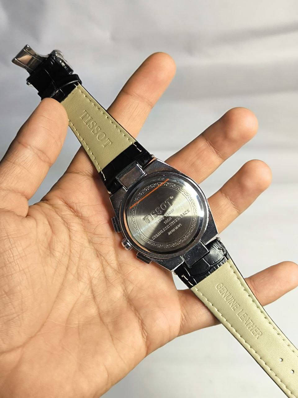 ساعة تيسوت Tissot PRX وارد اوربي 

تحفه فنية
تصميم ملكي مصممة للذوق الراقي 
ماكينة Quartz نظام ستوبوج (جميع سناتر شغاله) 
ميناء مميز مزودة بمنفذ تاريخ مع فول لامينوس اميال وارقام 
هيكل ستانلس ستيل 
 زجاج معدني مقاومة للخدش.
سير جلد طبيعي 
مقاومة ماء وغبار
قفل فراشة 
القطعة مختمة بالكامل حفر

السعر :- 40 الف ع اول تم
للحجز والاستفسار يرجى مراسلة الصفحه
او واتساب ***********
#ساعات #فولو #لايك #اكسبلور #متابعة
