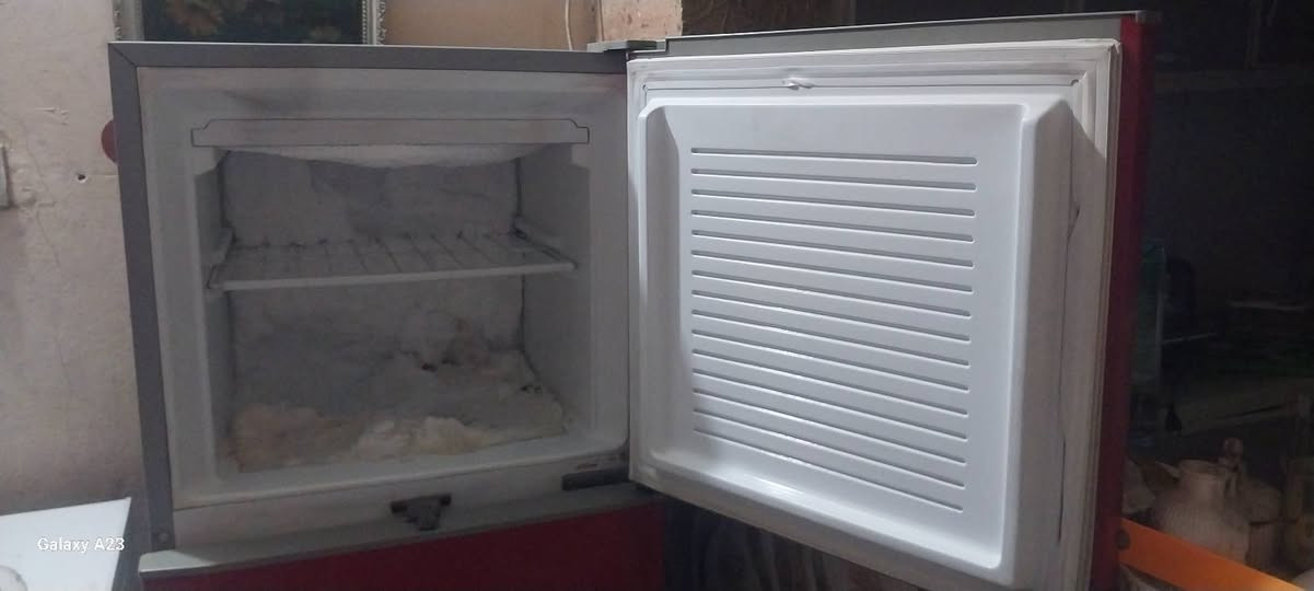 مساء الخير 
للبيع ثلاجة SHARK + مجمدة DENKA بحالة جيدة جداً 
🔴 ثلاجة SHARK • بابين (فريزر علوي + ثلاجة)  تبريد ممتاز وشغال نظيفة وحالتها جيدة
⚪ مجمدة DENKA تجميدها  قوي  نظيفة وحالتها جيدة استعمالها قليل   للاستفسار والسعر يرجى المراسلة خاص


**إذا كنت صاحب هذا الإعلان وتريد حذفه لأي سبب، رجاءا أرسل رسالة إلى الدعم الفني**
