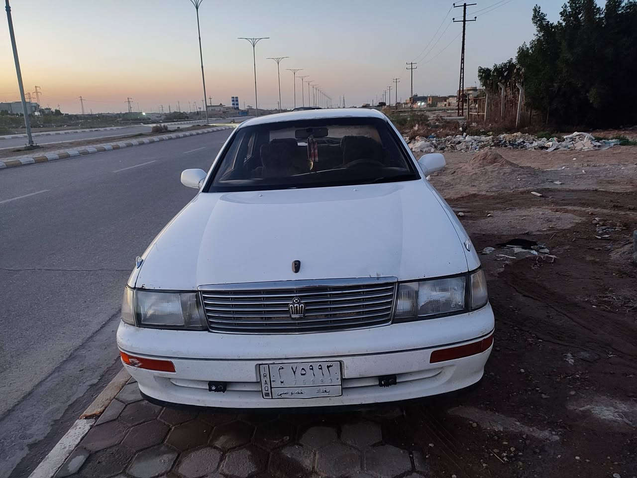 بطه للبيع فقط سعر 53 وبيه مجال موديل 93 بيه ضربه خفيفه بجاملغ الخلفي الايمن مكينه 2500 حداديه جديده تايرات جدد مكفولة اصوليات كافه العنوان واسط /قضاء الحي هاتف ***********
