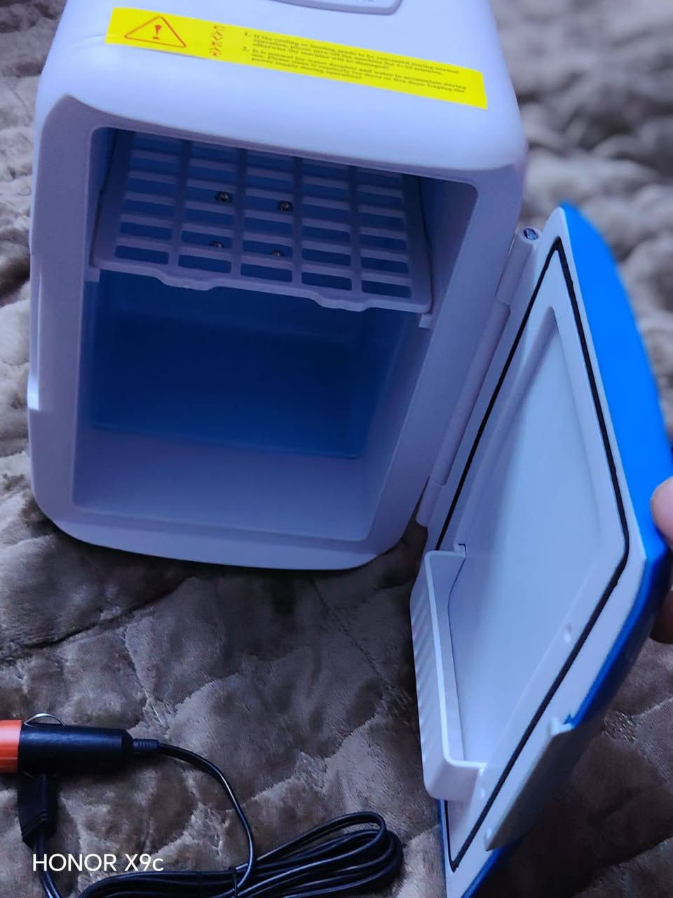 ثلاجه سياره صغيره تشتغل على جداحه للبيع سعر 25مع توصيل


**إذا كنت صاحب هذا الإعلان وتريد حذفه لأي سبب، رجاءا أرسل رسالة إلى الدعم الفني**