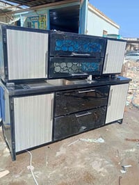 كاونتر سنكي • ٢م • نضيف