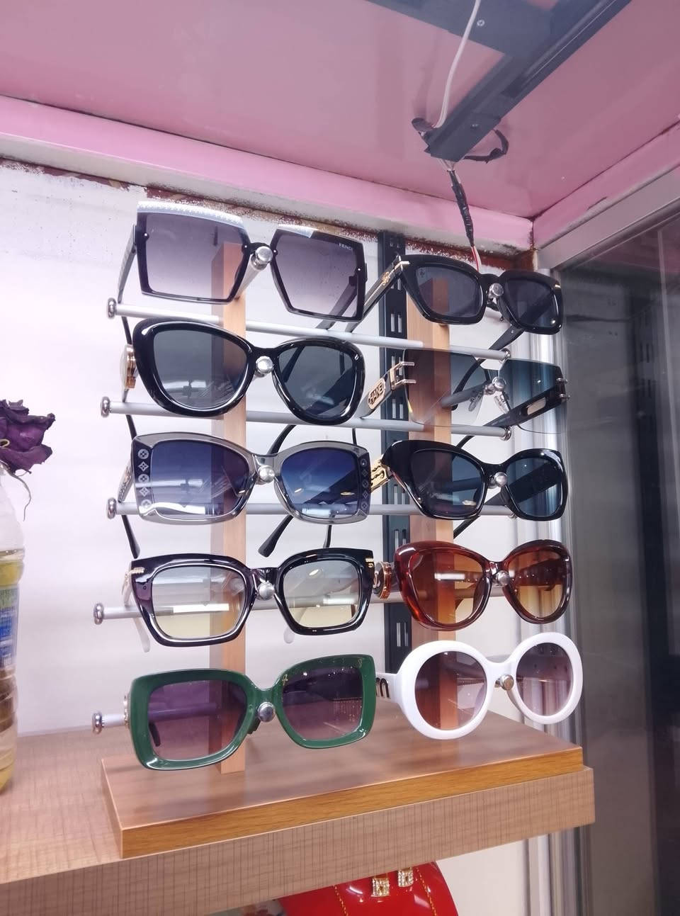 قم للمعلم وفّه التبجيلا كاد المعلم أن يكون رسولا
عيد المعلم ومحتارين بالهدايا وفرنالكم مجموعه منوعه من الهدايا القيمه والجميله بمناسبه هذا اليوم وسوينالكم خصم على جميع الهدايا


**إذا كنت صاحب هذا الإعلان وتريد حذفه لأي سبب، رجاءا أرسل رسالة إلى الدعم الفني**