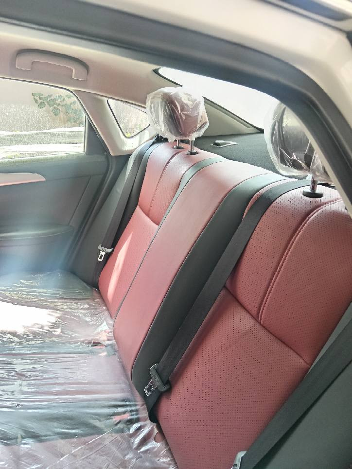 سلام عليكم سنترا موديل ٢٠٢٥ محرك ١٦٠٠ ماشيه ٨ الف داخل جلد احمر اصل كامرا وحساس وسبايدر وبعد هواي مواصفات  مكفوله من الصبغ والتبديل فقط طخه زغيره بالجاملغ الخلفي وممبينه فول مواصفات عده الفتحه والبصمه ب١٢٥ ورقه او مروس  *********** مامتواجد على النت النجف, العراق
