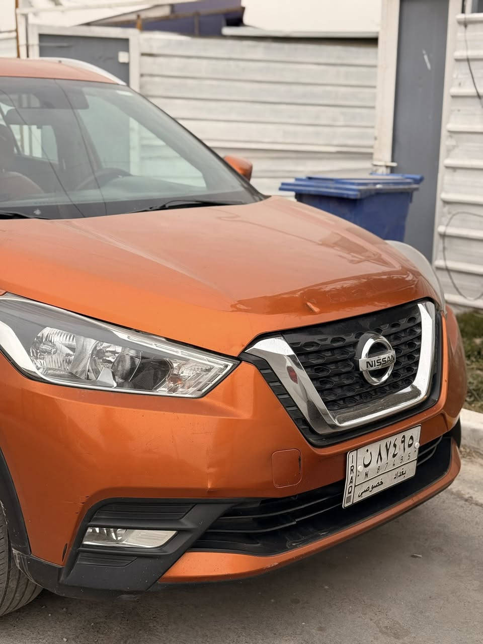 سلام عليكم نيسان كيكس موديل 2018 وارد خليجي داخل جلد برتقالي بيه طخه بلباب واضح ما مصلحه بس هاي فقط  ما متواجد ع الفيس ***********
