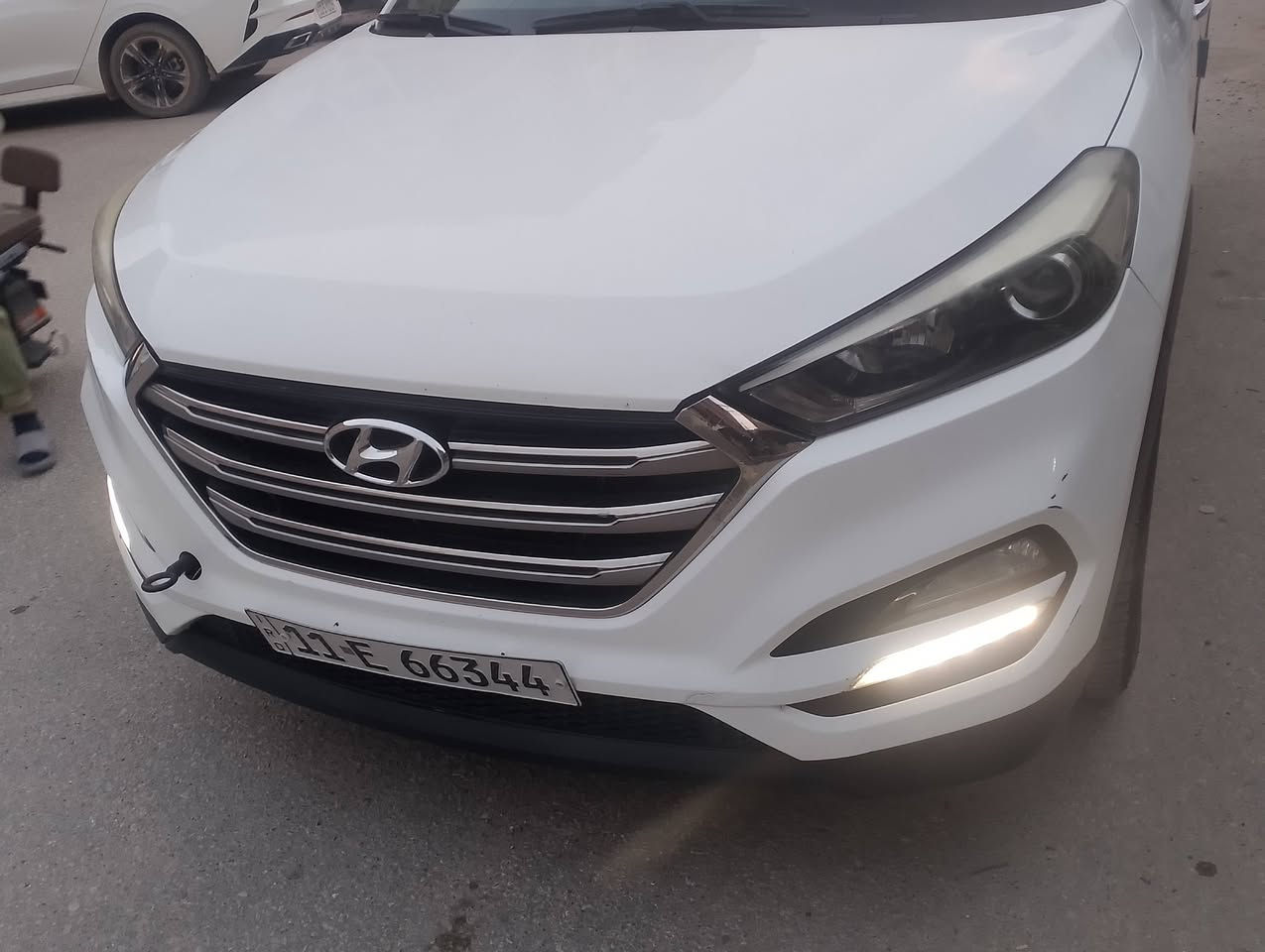 سلام عليكم توسان 2018 كاصد رقم بغداد بسمي
مواصفات الخليجي معروفه 
تحكم استيرن جهتين 
نضامين قياده 
ايكو
سبورت
جام اوتو
حساسات 
كامره
لد نهاري
بروجكترات ضبابيه 
كروس مثبت سرعه 
محرك 2000 دوش 
كشنات بيجي 
بك لايت LED
سياره جديده وحلوه 
بيه تبديل قبق صندوق فقط بارد بل باب الخلفي باقي مكفول 
مكان النجف 
الرقم للأستفسار ***********
