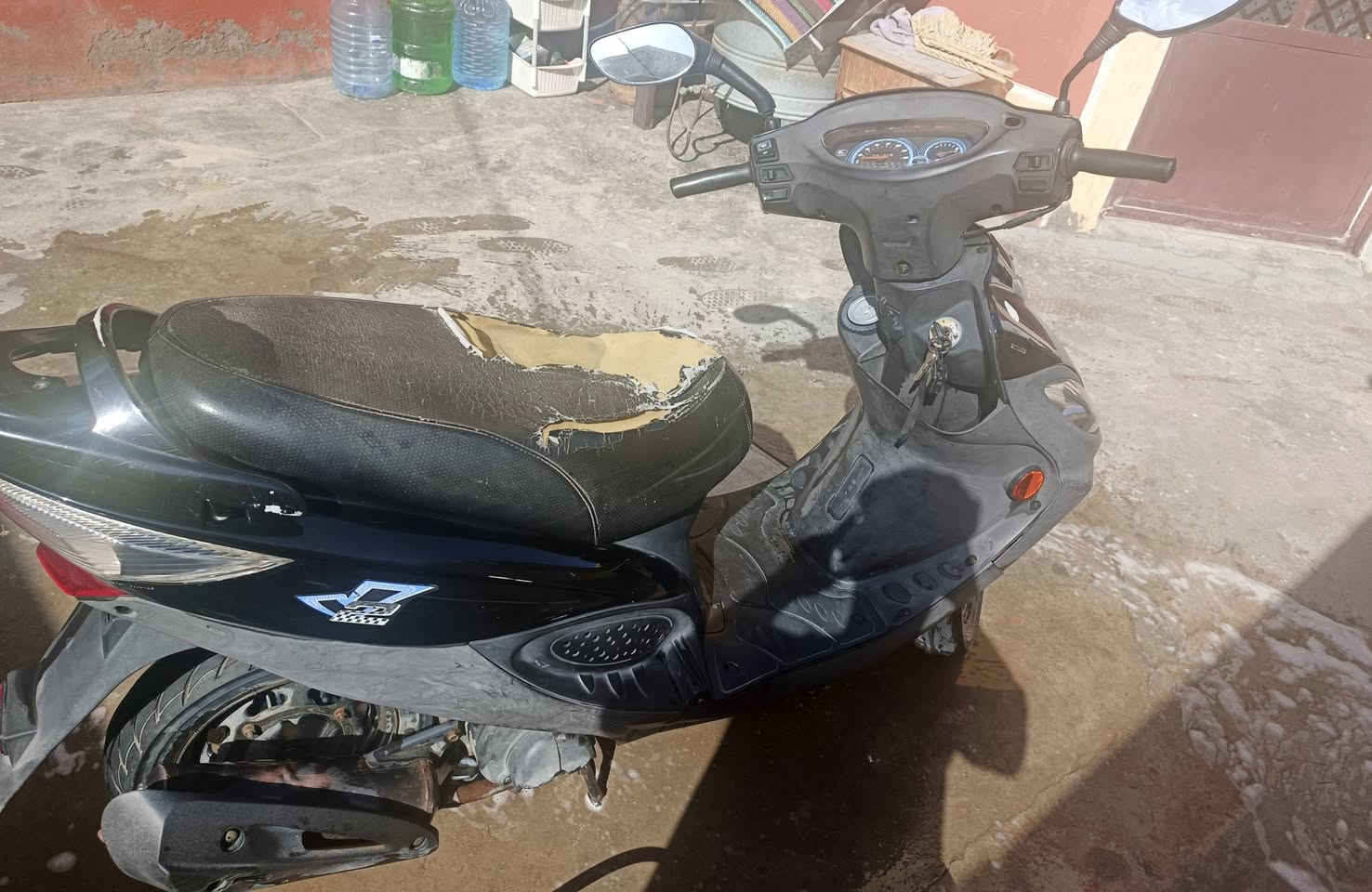 سلام عليكم كامكوv2 للبيع دراجة نوزل رمبة اكفلك ياهة من كلشي مكينة خرسة كفرات كلة مختم دبلات كاملة من كلشي  وجديدة كهربائيات كلهة شغالة الدراجة يحتاجلهة بس دوشمة نوزل وفيت بم وجويتر كلة جديد وعل فحص وتجي تفحص برغي برغي اذا بيهة نقص تاخذهة وتروح السعر خاص للتواصل***********
مكاني بغداد
