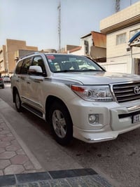 لاندكروز • ٢٠١٤ • قطعتين تبديل