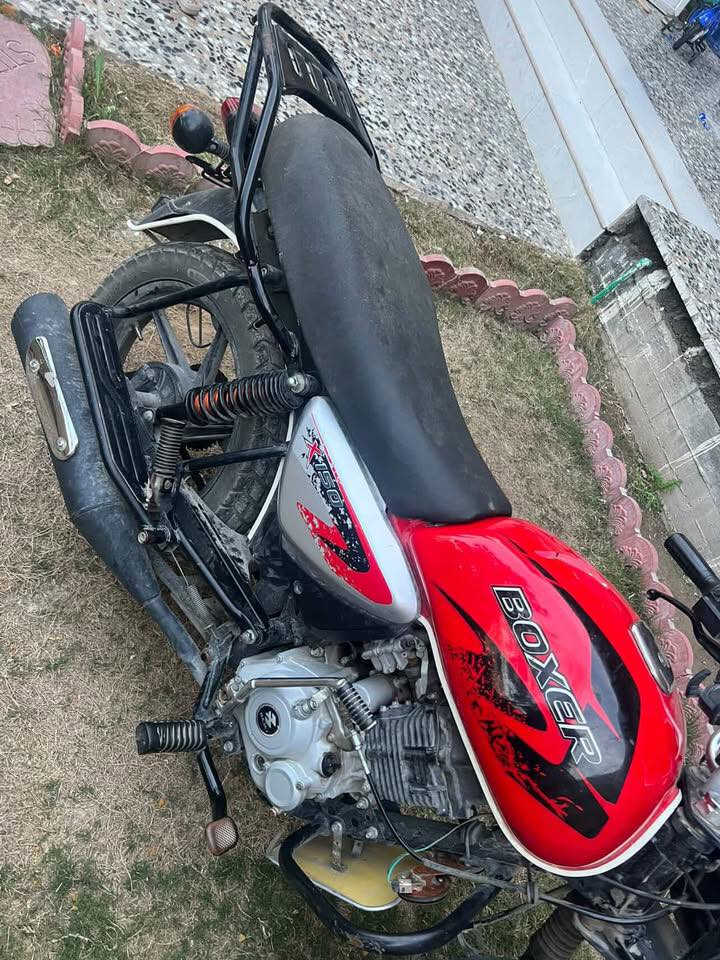 السلام عليكم
دراجة بوكسر للبيع موديل ٢٢ ماشيه ٤٠ الف دراجة خير من الله ومكينة ناعمة ودراجة نضيفة اوراقها كامله عادي تترقم سعرها مليون و١٠٠ مكانها بغداد حي الجهاد رقم التلفون ***********
