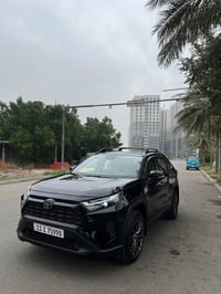 للبيع 𝐓𝐎𝐘𝐎𝐓𝐀 𝐑𝐀𝐕𝟒-𝐗𝐋𝐄 2023                                        مستع...