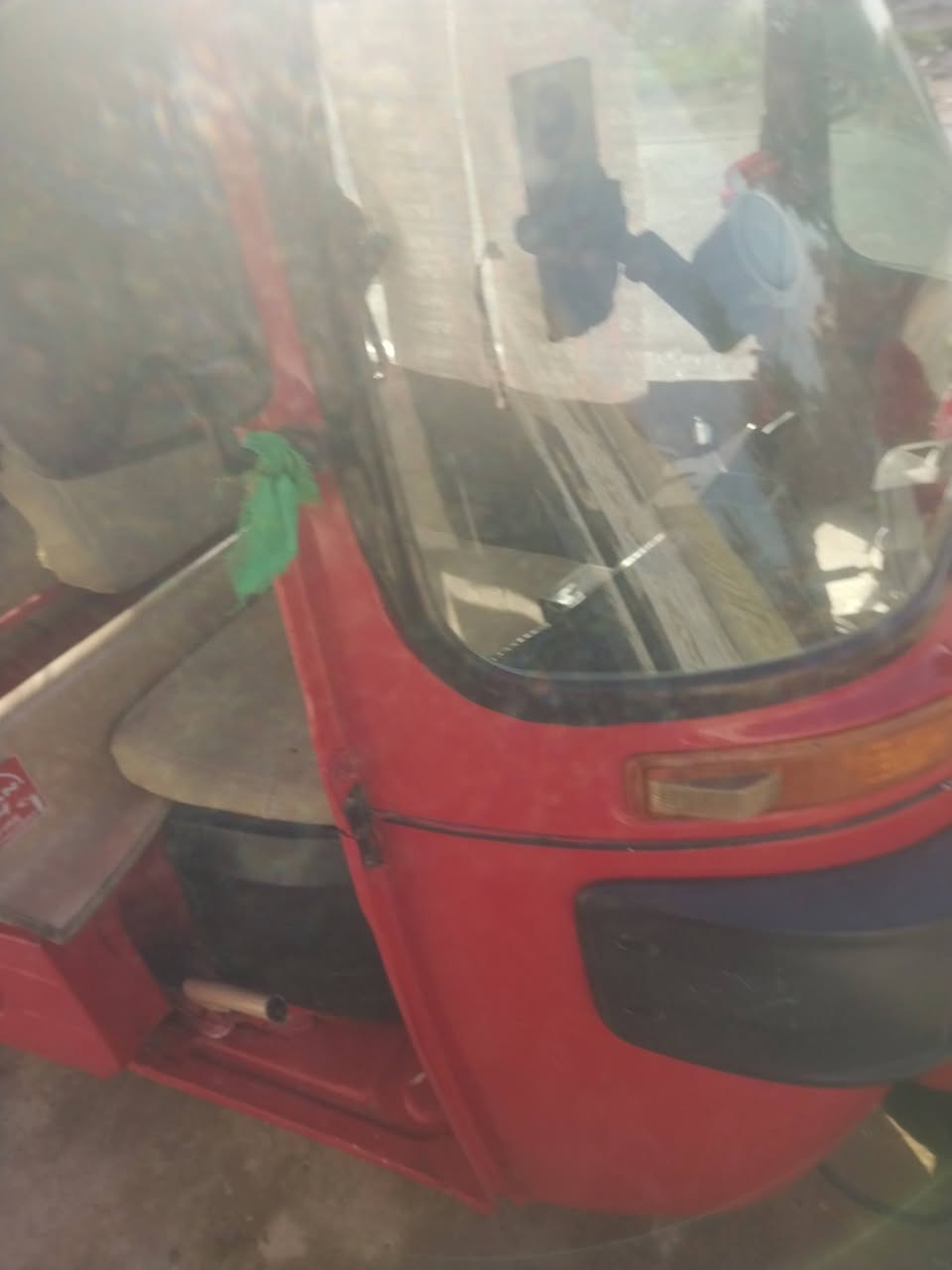 سلام عليكم اخوان تكتك باجاج المصطفى أوراق كاملة ١٨ تكتك كبل الشارع ماذب عليها ربع كلة جديد محرك الاتنقيض وتبخبير اخوان نظيفة احلئ من الصور كفالة من الخياس وكفالة المحرك الكهربائيات كلها شغالة سعر ٣٨٠٠ بيها مجال قليل حك جية اخوان مامتواجد على الفيس هذا الرقم إتصل ودلال عنوان بغداد الأوسمة والانواط ***********
