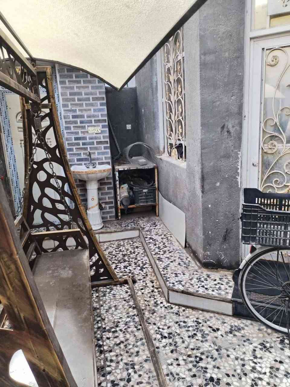 بيت للبيع المساحه ١٧٤ متر
اول فرع بالزراعي بالشرقي شارع المستوصف طابقين حديث *********** *********** ***********
