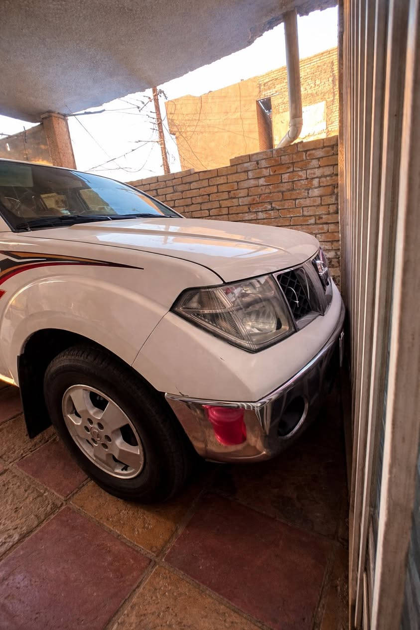 سلام عليكم نيفاره مديل ٢٠١٢sEسياره ستخدام قليل مال بيت تخم تاير جديد دوشمه جديده منضومه زنون كامله رقمه مميز 5500. اي نقص مابيه محركه خير من الله لاتنقيص ولا تبخير بسمي تحويل ثاني يوم مكان بغداد سونارهه مرفق بل منشور وتحياتي الجميع *********** سعر ١٢٥بيه مجال حك جيه
