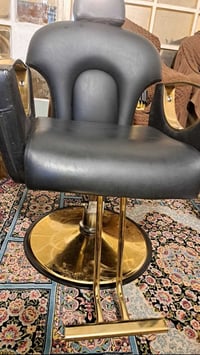 شبه جديد • كرسي • بديكير