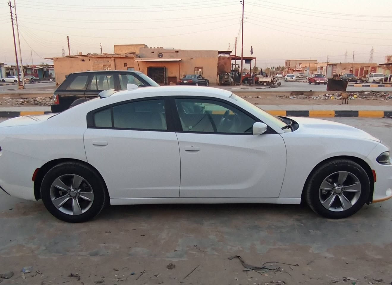 جارجر وارد امريكي 2015 اصل رقم ذي قار تحويل ثاني يوم بيه بيبان 2مبدلات ولبنيد محدث ولباقي 
كفاله عامه وحجم المحرك 3600مكاني ناصريه 
سعر 175وبيه مجال***********
