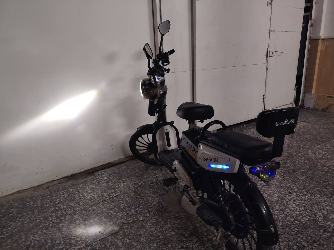 بايسكل شحن نستخدم صارله 9اشهر شاشه شغاله رايدلها بس كفر وكفر جوه شاشه في فطر سعر 300قفلا275
💈العنوان كربلاء ملحق فارس قرب محطت باب كفيل 💈
                      💈ارقم: ***********💈
