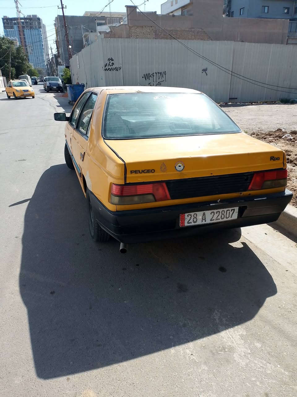 سياره للبيع بيجو روى م 2009 رقم نجف بسمي السياره مصفر هيه و غرامات درهم واحد مطلوب بيه منظومة غاز كامله بس يريد صيانه السعر 22 وبيه مجال ***********مكاني بغداد مالصدر
