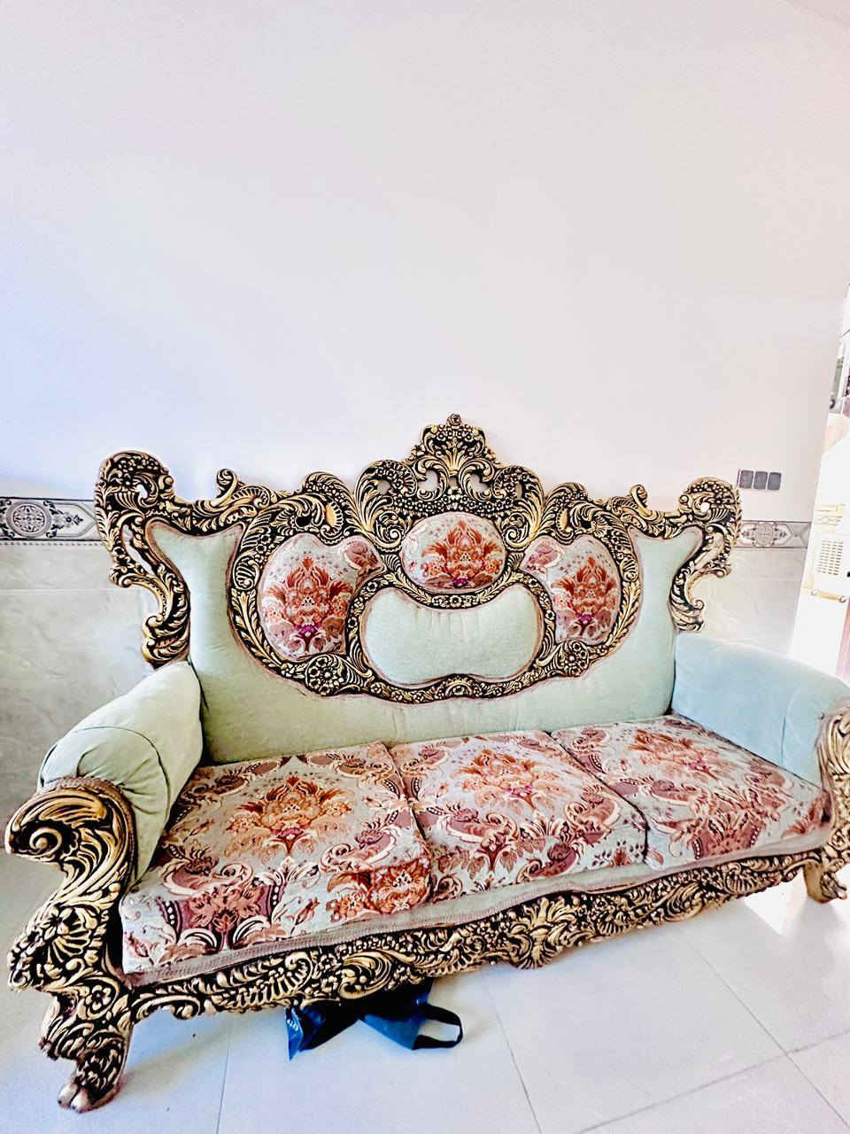 للبيع تخم 10 مقاعد عنوان 6كيلو للاستفسار الاتصال على الرقم ‏‪0786 762 4040‬‏
