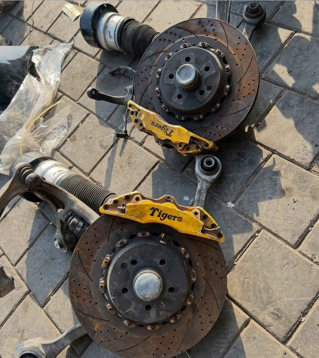 متوفر كافه ادوات مرسيدس بنز 
العنوان . بغداد حي اور تقاطع الفلسطيني مجاور حسينيه الامام الرضا - محل مهدي الربيعي 📍
هـ ***********
متوفر توصيل لكل العراق 🙏🏿
