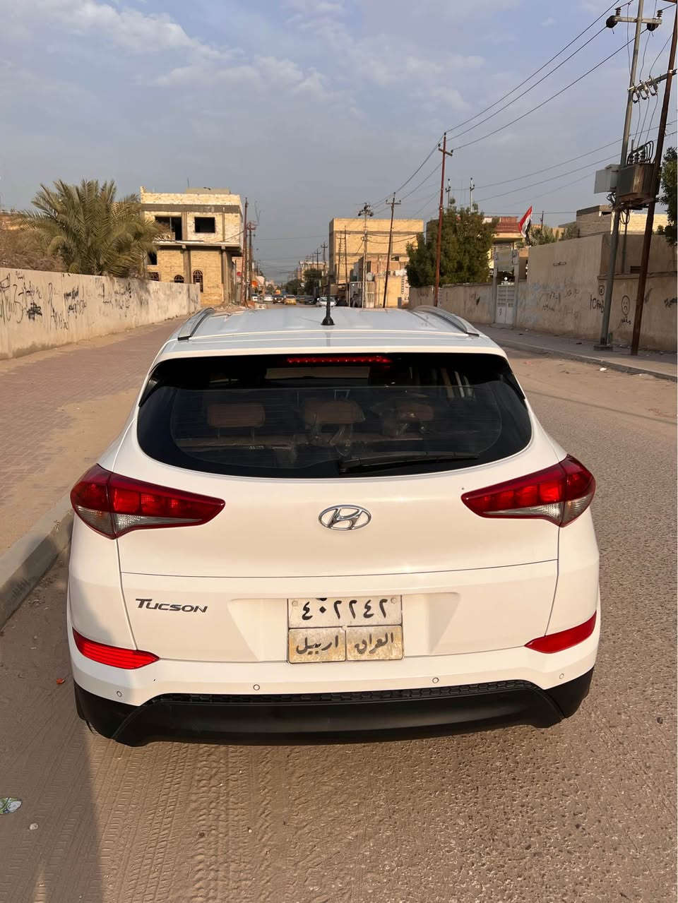 توسان خليجي موديل 2017 اربيل ، السيارة نظيفه كلش ماشيه 117 حقيقي ، بيها بارد بالبنيد صغير وباب السايق هم بيها بارد صغير للاستفسار *********** Singapore
