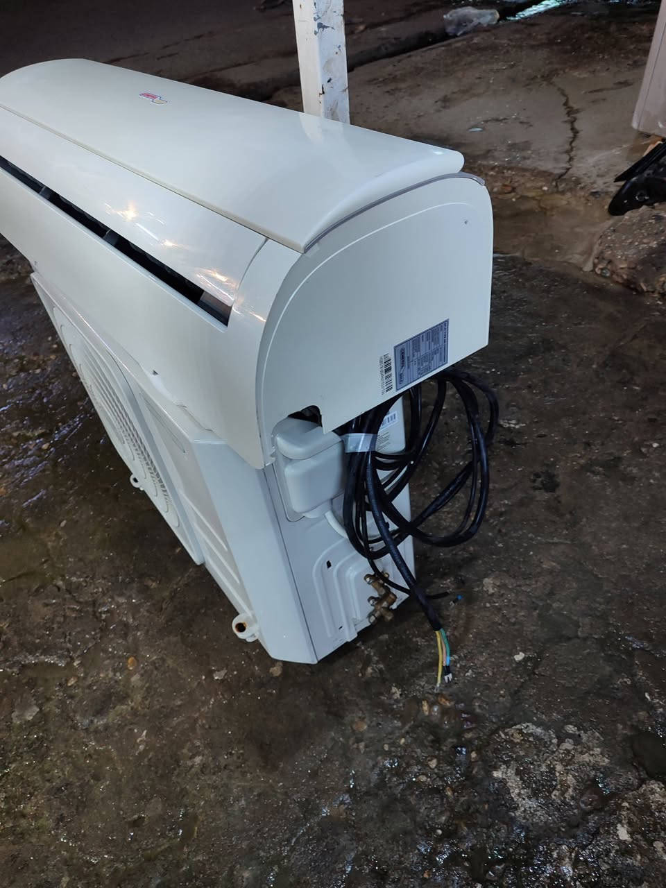 سبلت طن ونص جنرال كولد شرط الشغل والنضافه وضع شركه للبيع للأستفسار خاص او اتصل ***********//***********
