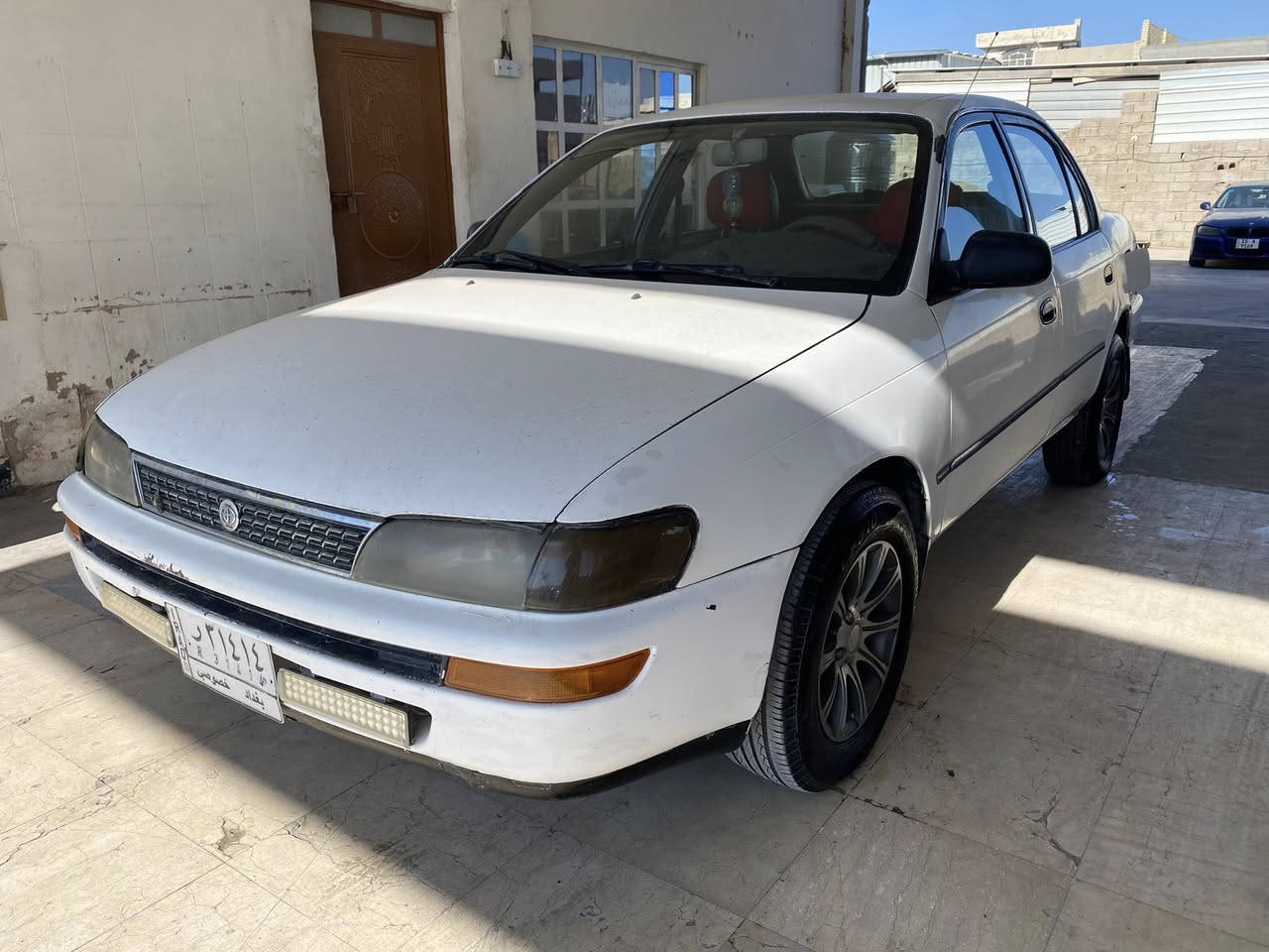 من رخصه الادمن 
سياره نوع كورله موديل 1994يسرى بلاي سياره كلش نضيفه بعد احله من الصور رقم بغداد شرط التحويل كير مكينه صدر تخم تاير كله جديد سياره جاهزه مابيها اي نقص السعر 43
التواصل *********** العنوان فلوجه الكورنيش
