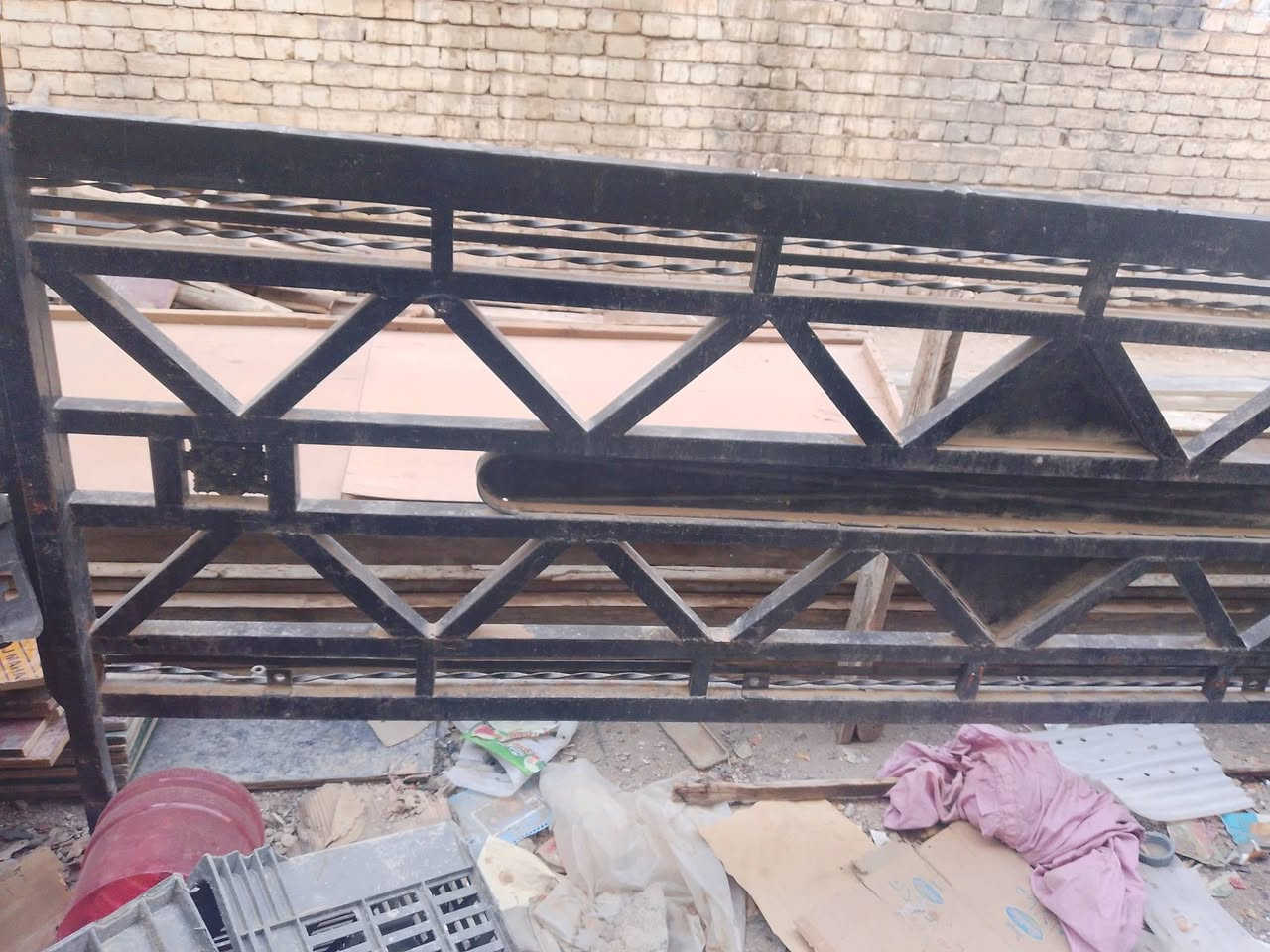 محجر للبيع كيه فحل سعر 350 وبي مجال رقم الهاتف ***********
