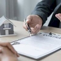 بيت تجاري لقطة للبيع في كربلاء - حي المهندسين 📍 فرصة استثمارية وسكنية ...