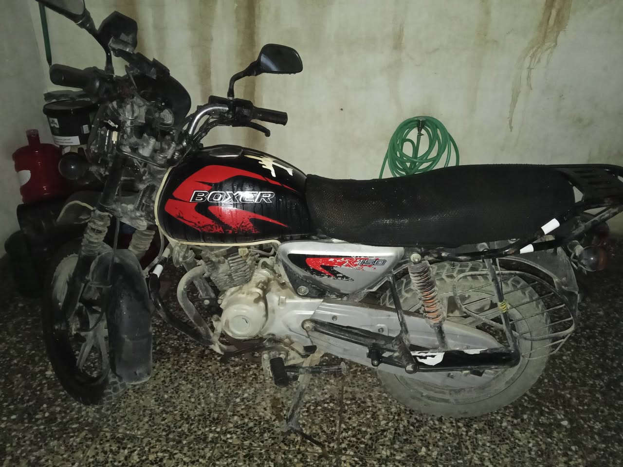 السلام عليكم دراجة بوكسر جبلية22 رقم وسنوية بأسمي تحويل ثاني يوم
مجفتة تجي وتشوف وتفحص خير من الله السعر مليونين 2 
بيها مجال ***********
